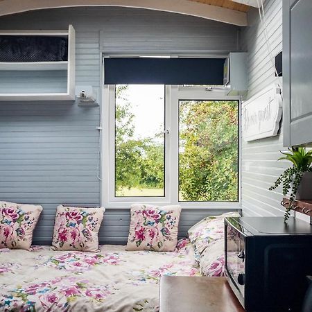 Shepherds Hut Bath Wick  Exterior photo